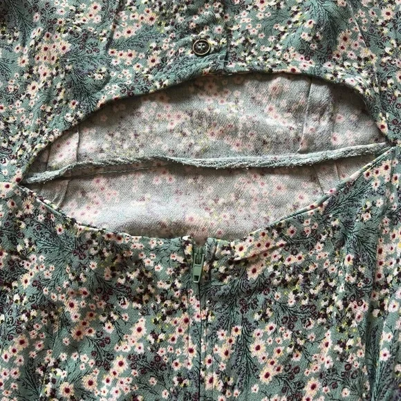 NWT Rewind Women's Dress‎ Color Faded Sage Size Medium (A2) - Picture 8 of 10